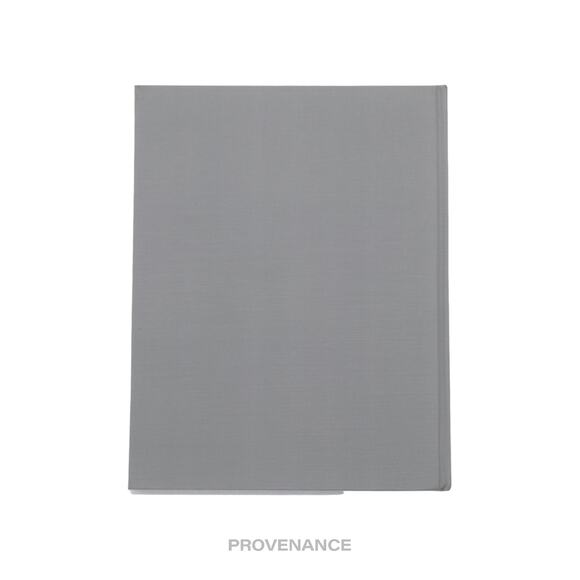 🔴 Louis Vuitton COSMIC TRAVELERS Espace Art Book - Picture 2 of 6